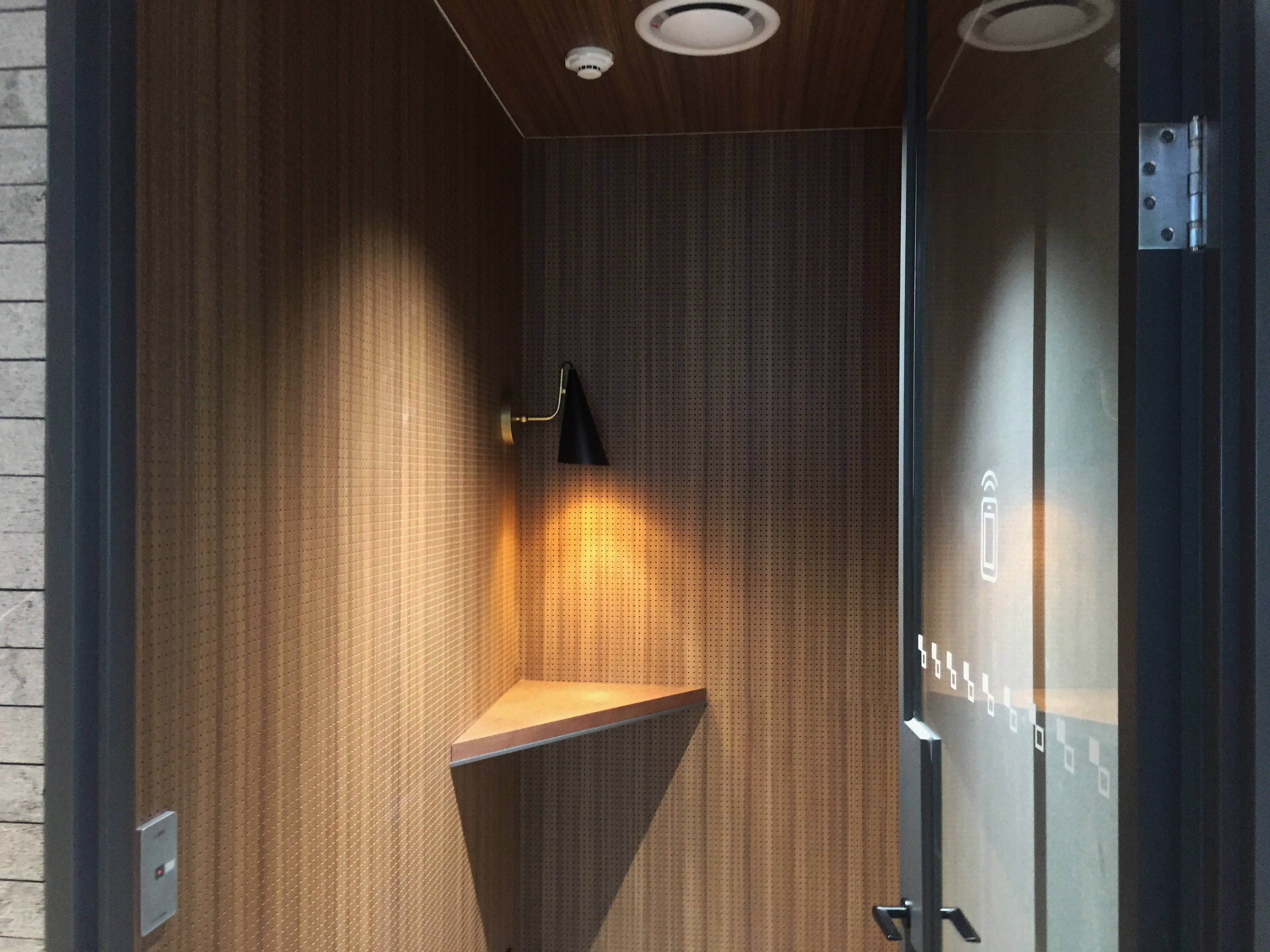 HUDDLE ROOM,WORKSTATION,FOCUS ZONE,EXECUTIVE ROOM